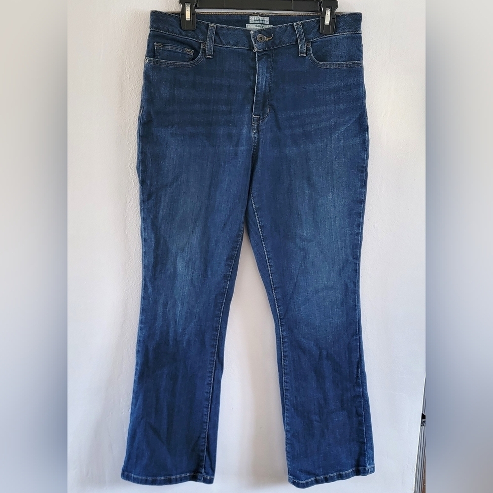 L.L. Bean Women's Straight Leg Jeans in Dark Blue